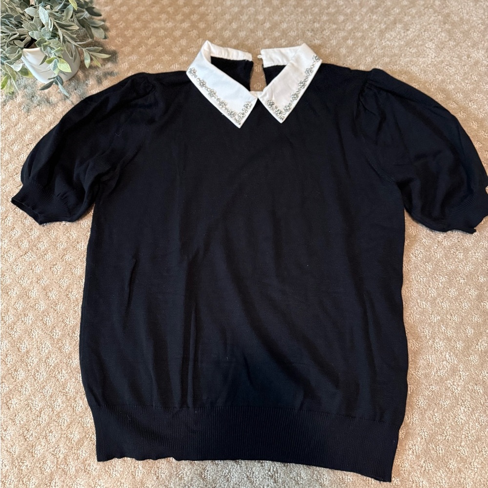 Black Sweater w/ Rhinestone Peter Pan Collar – Puff Sleeve – Size M